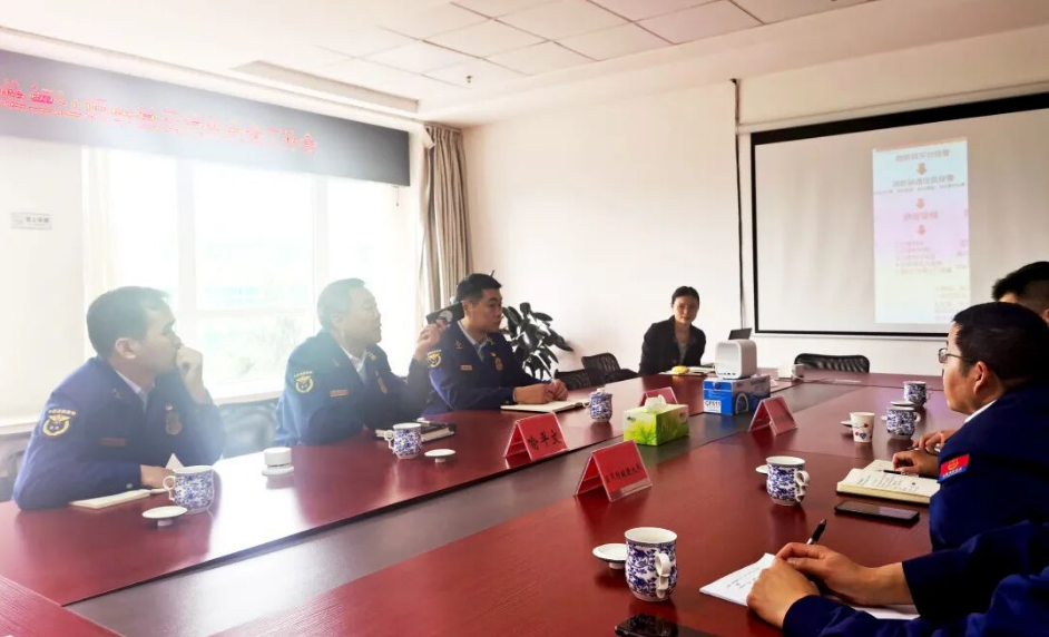 老旧小区隐患多 弱势群体生活如何得到保障？